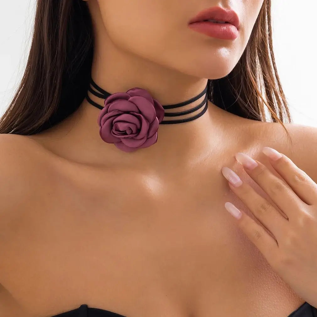 Vintage Elegant Rose Flower Choker Necklace Velvet Collar Choker for Weddings, Parties and Holiday