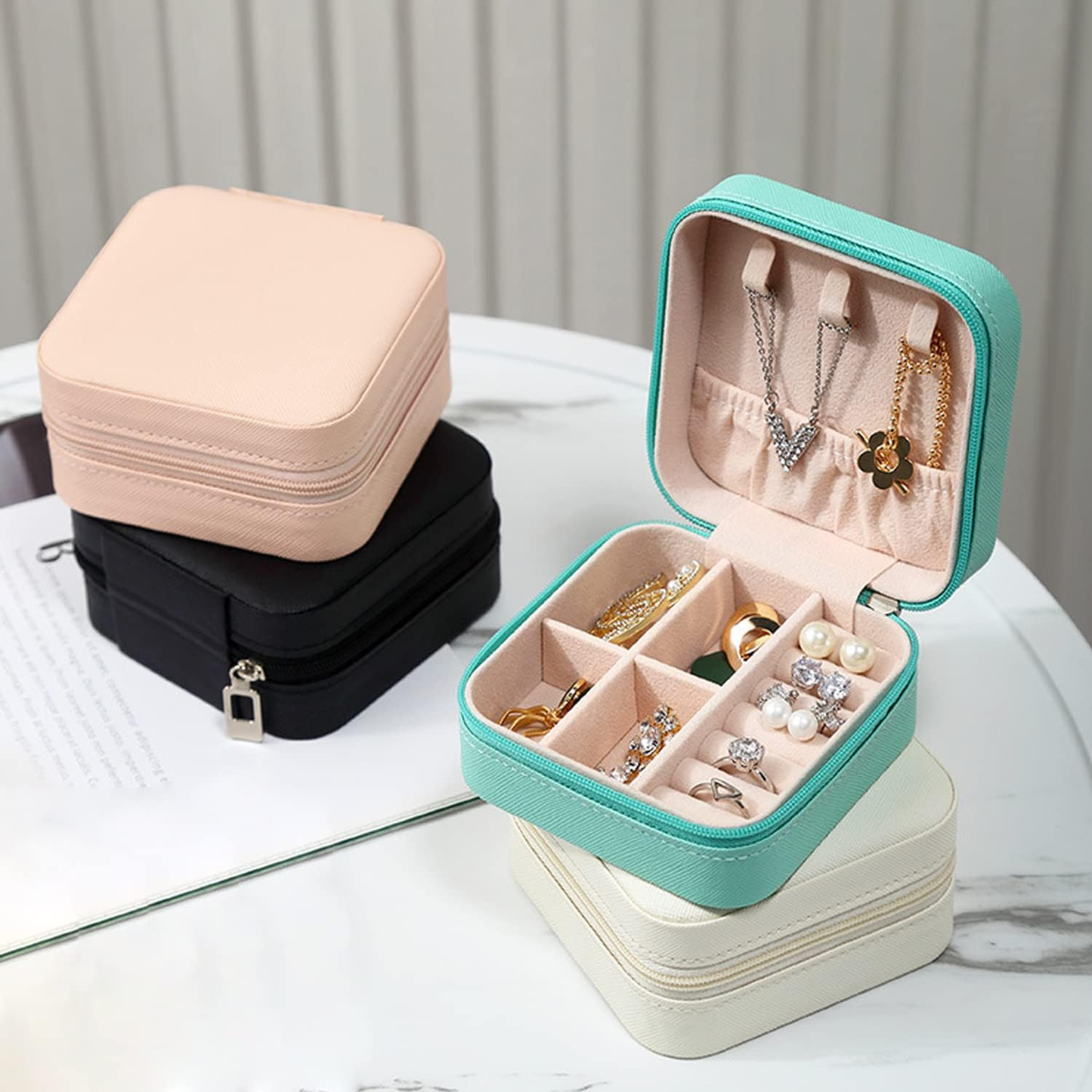 Mini Jewelry Travel Case Leather Jewellery Ring Organizer Case for Womens Rings Earrings Necklaces