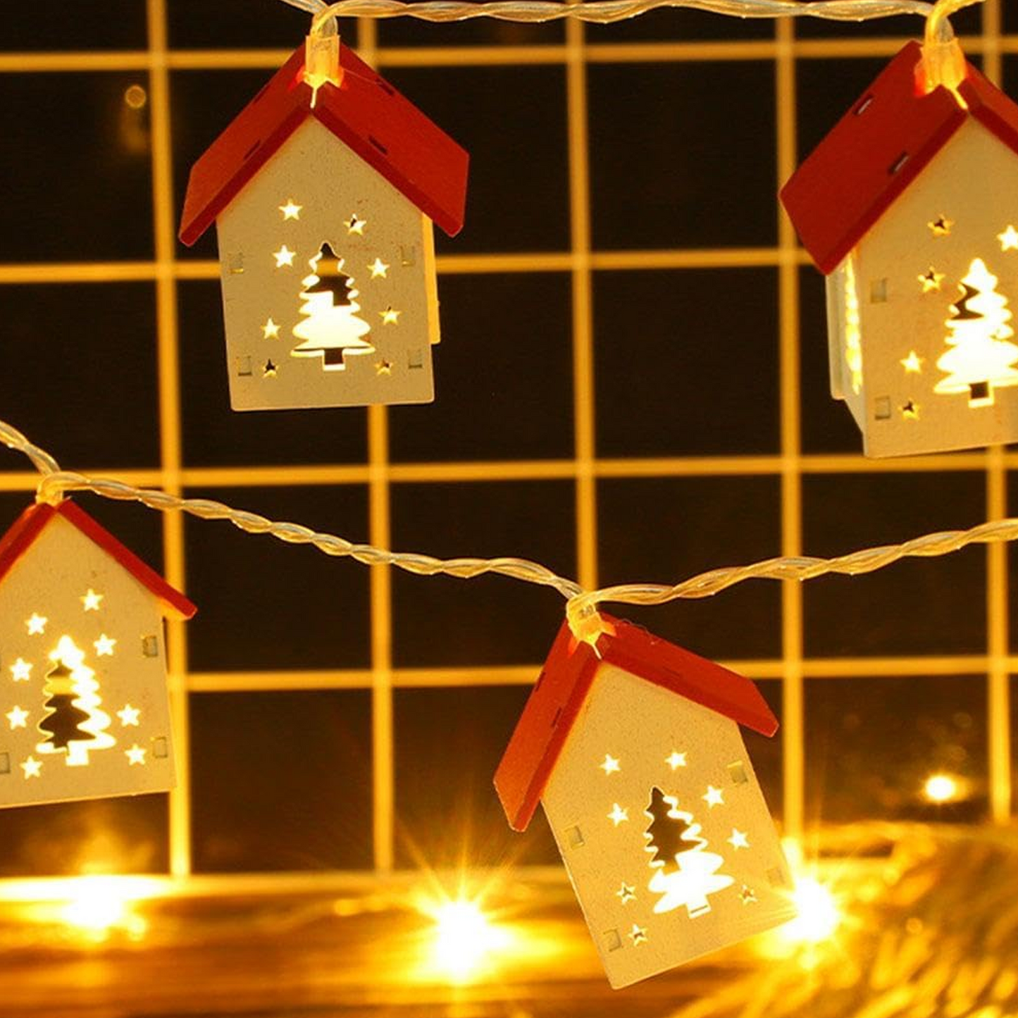 Christmas Wooden House String Lights Battery Operated Xmas Tree Hanging Ornament Lights for Xmas Outdoor Party